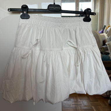 Jupe blanche bouffante