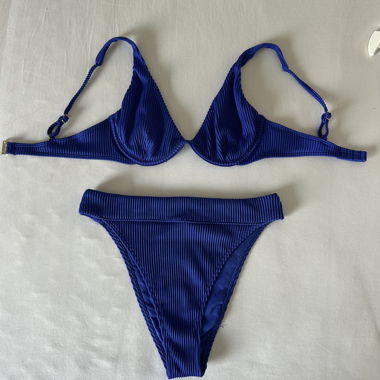 Blue ribbed bikini set