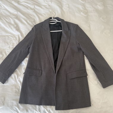 Grau melierter Blazer von Stradivarius