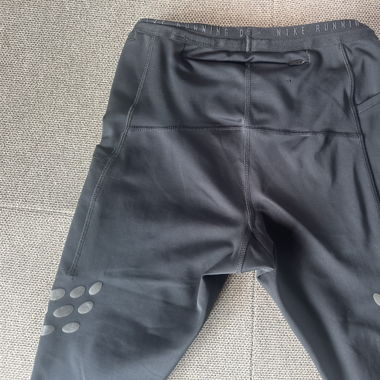 Leggings taille haute Nike dry fit avec poches