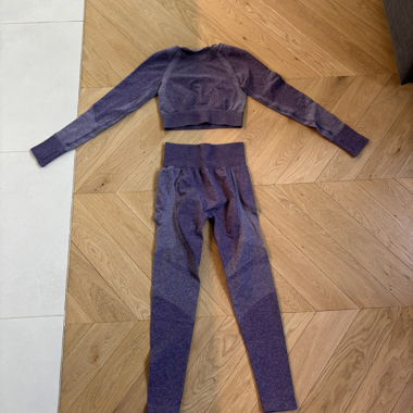 Purple sports set