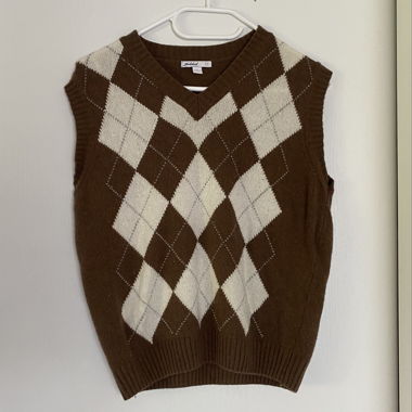 Sweater vest (Subdued)