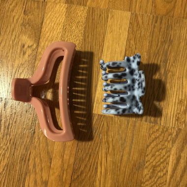 2 Haarclips rosa und gefleckt