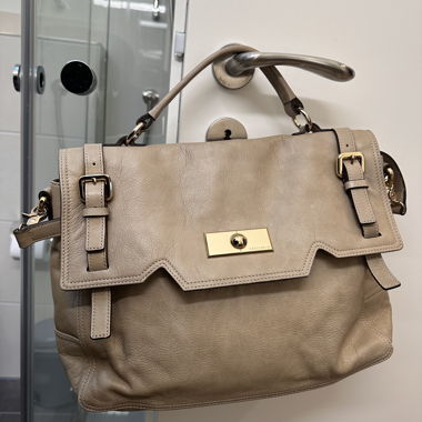 Coccinelle Handtasche in Leder wie neu