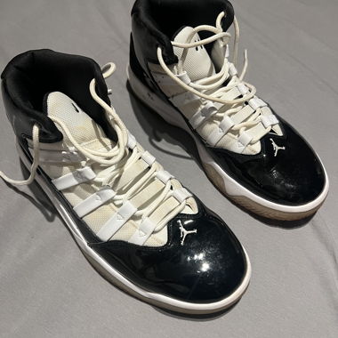 Jordan Max Aura 2 – Grösse 43 (US 9.5) – getragen