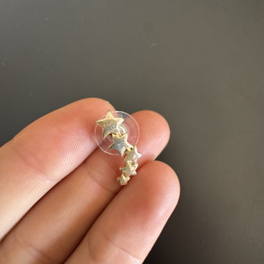 Orecchino a forma di stella, singolo