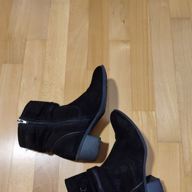 Ankle Boots with 4cm Heel and Zipper Details