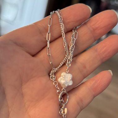Silberarmband aus drei Ketten und Perle
