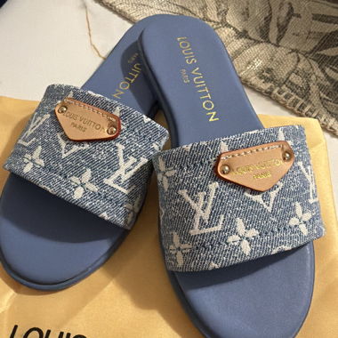 Louis-Vuitton-Sandalen