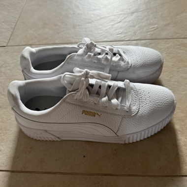 White Puma Sneakers Gr. 40