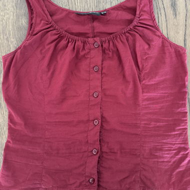 Haut rouge pour femme