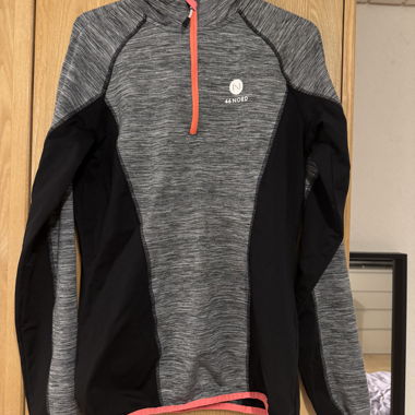 46 Nord Damen Sportpullover – Grösse M