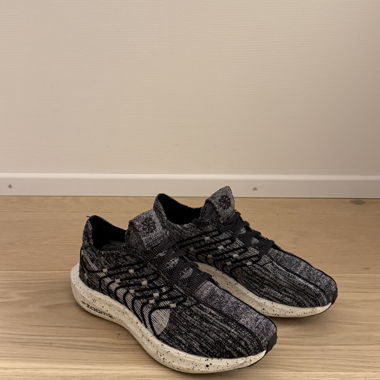 Nike Air Zoom Black-and-White
