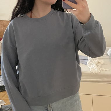 blauer pulli