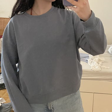 blauer pulli