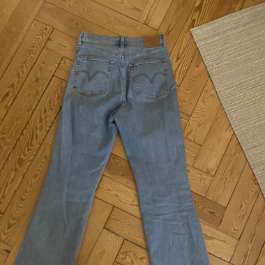 Levi’s ribcage cropped flare jeans