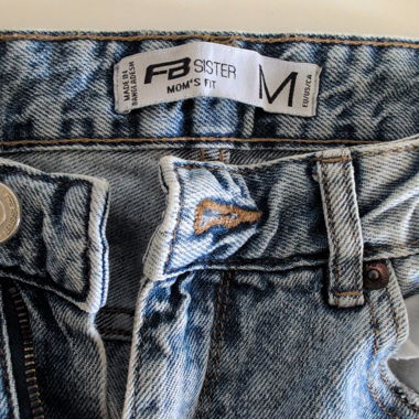 Jeans Mom Fit FB Sister