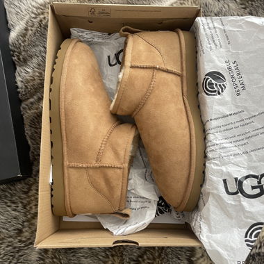 UGG Classic Ultra Mini