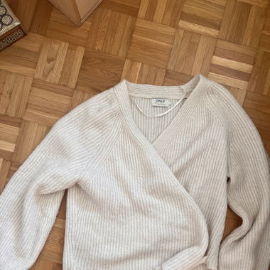 Cardigan Cross