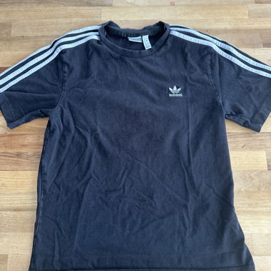 Adidas T-Shirt