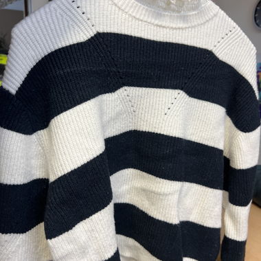 Schöner Kragen Pullover von Mango