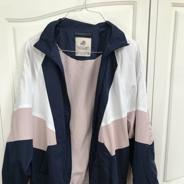 leichte Baseballjacke
