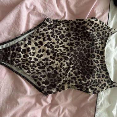 Body ZARA à motif léopard