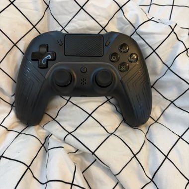 Manette compatible avec la PS4