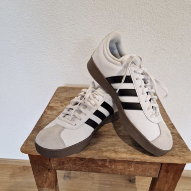 Adidas VL court 