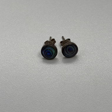 Orecchini a bottone con madreperla blu in argento 925 