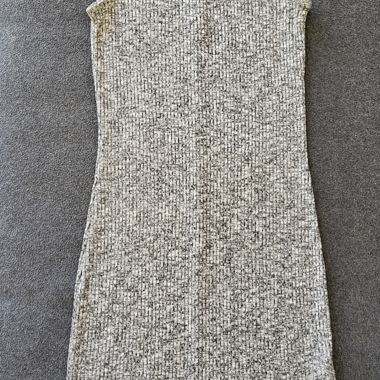 Abito in maglia grigio senza maniche