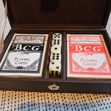Coffret cartes BCG et dés