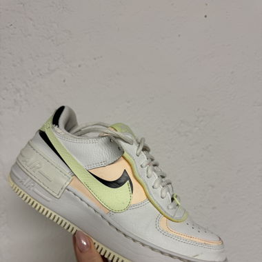 Nike Neon Shadow