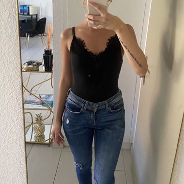 Body dentelle