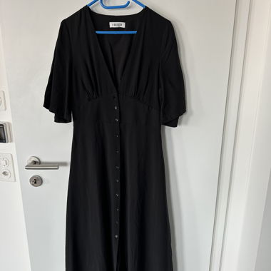 Abito midi nero