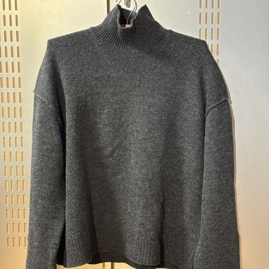 Weekday - Grey Knit Sweater/Strickpulli