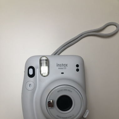 Instax Mini 11 weiss mit passender Tasche