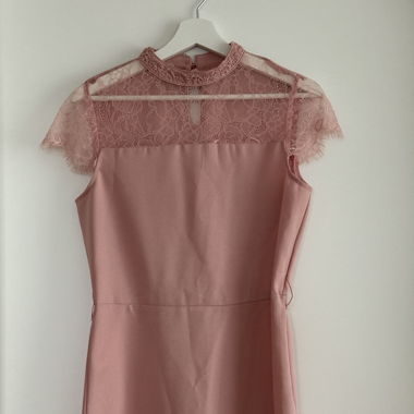 rosa Kleid