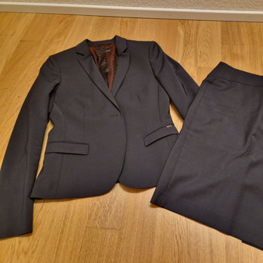 Elegantes Kostüm (Blazer & Bleistiftrock) 