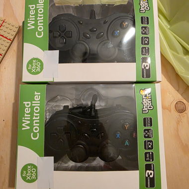 Under Control Wired Xbox 360 Controllers (Pair)