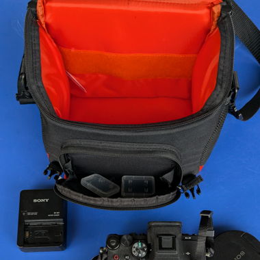 Sony Alpha 7 iV, Weitwinkelobjektiv und Zubehör 