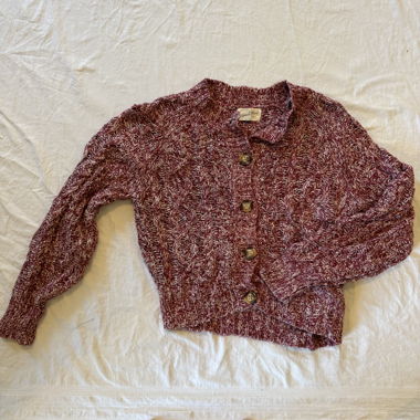 maglione rosa lavorato a maglia con bottoni/cardigan