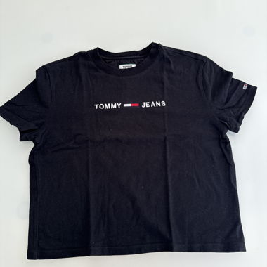 T-shirt nera Tommy Jeans