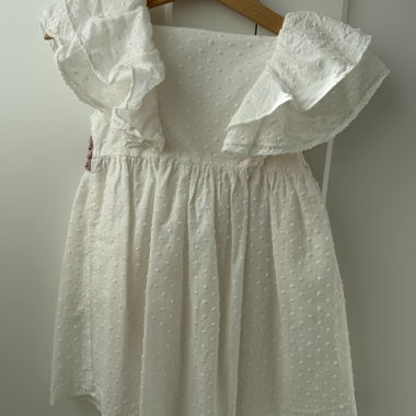Robe MNG blanche 2-3 ans avec ceinture rose