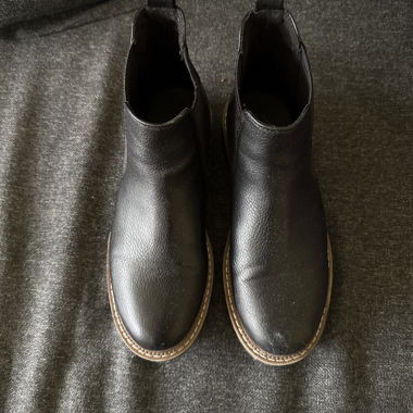 Schwarze Chelsea Boots