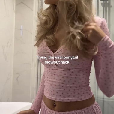 Pink long-sleeve pyjama top