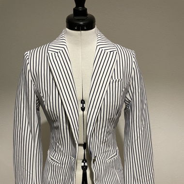Blazer a righe bianche e blu