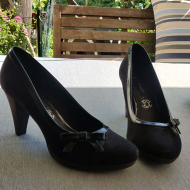 Escarpins noir Bugatti