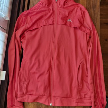 Rote Adidas Sportjacke 