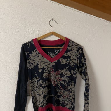 Maglietta floreale desigual y2k